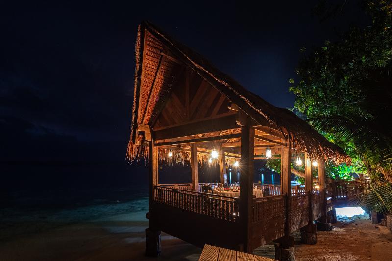 Ratua Private Island Resort Aimbuei Bay Bagian luar foto