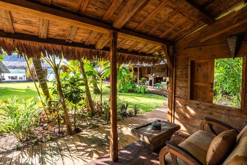Ratua Private Island Resort Aimbuei Bay Bagian luar foto