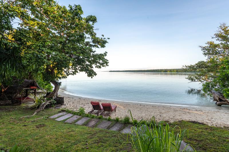 Ratua Private Island Resort Aimbuei Bay Bagian luar foto